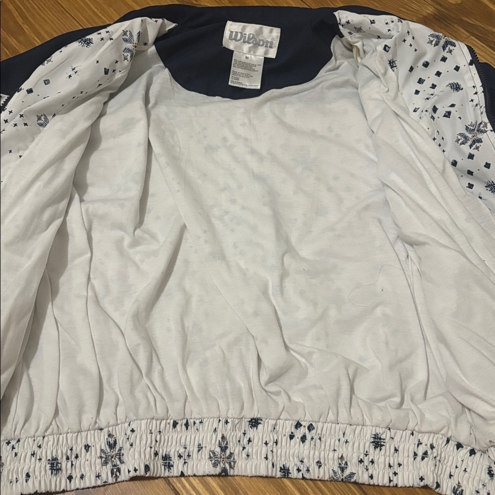Wilson Women’s Size Medium Tennis Jacket - Picture 4 of 5